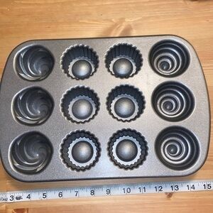 Nordic Ware Filled Cupcake Pan